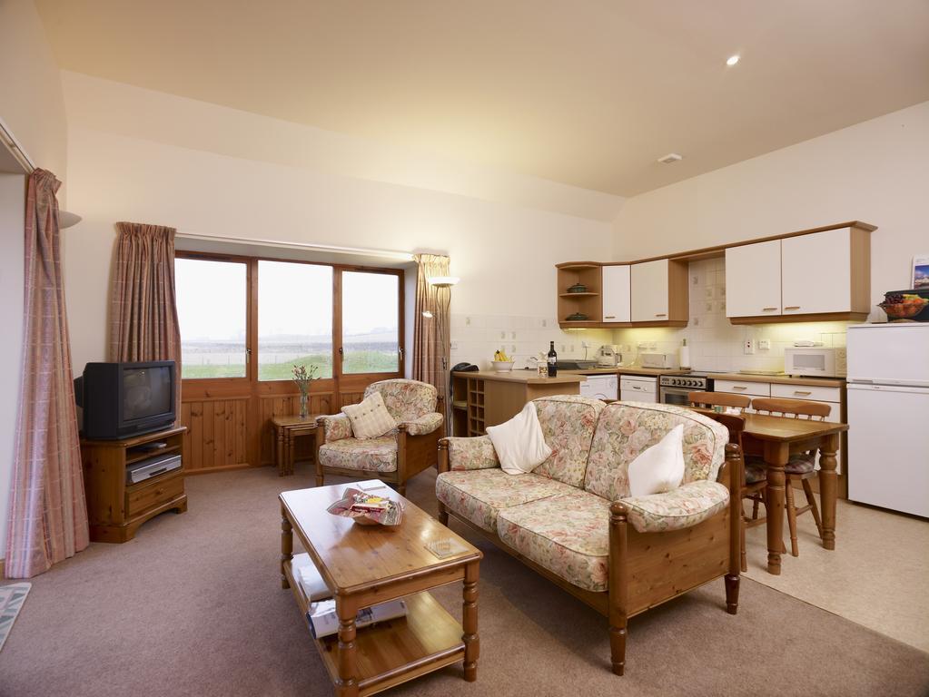 Carden Holiday Cottages - Elgin Crook of Alves Chambre photo
